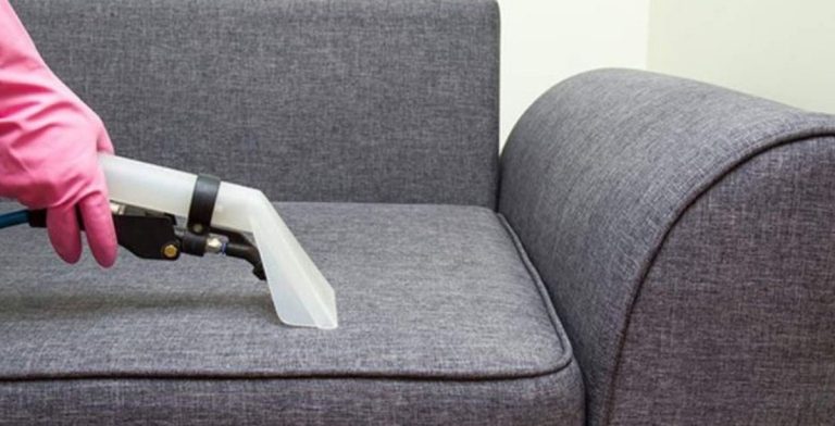 5 mẹo giặt sofa da tại nhà không lo bong tróc